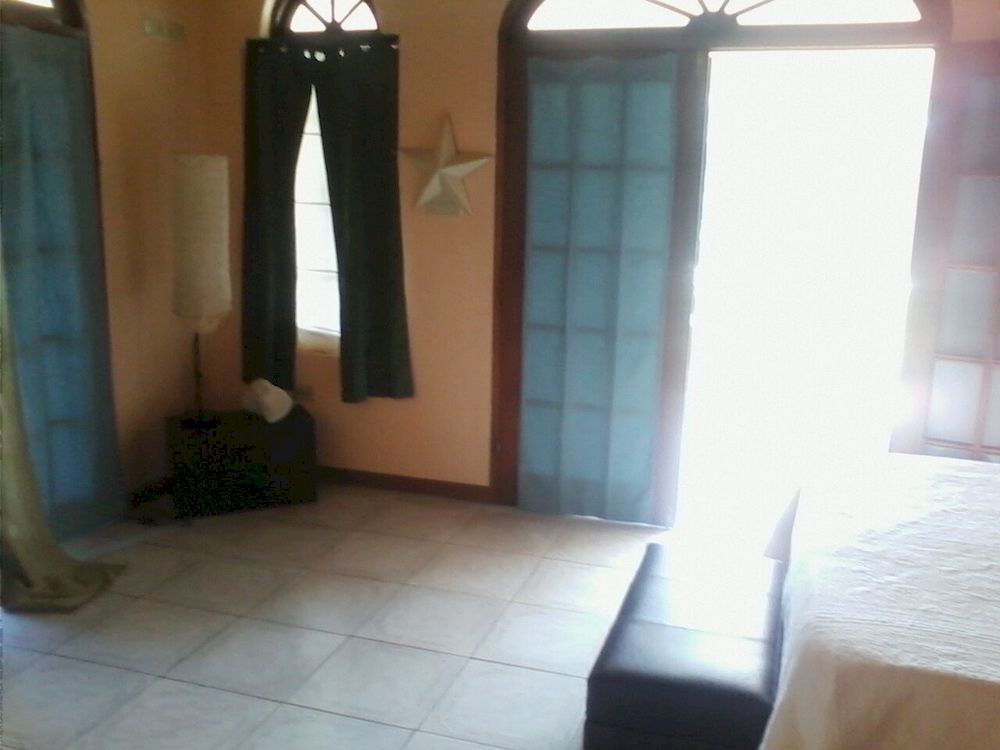 Dolphin Bay Yoga Guest House Drapers Bagian luar foto