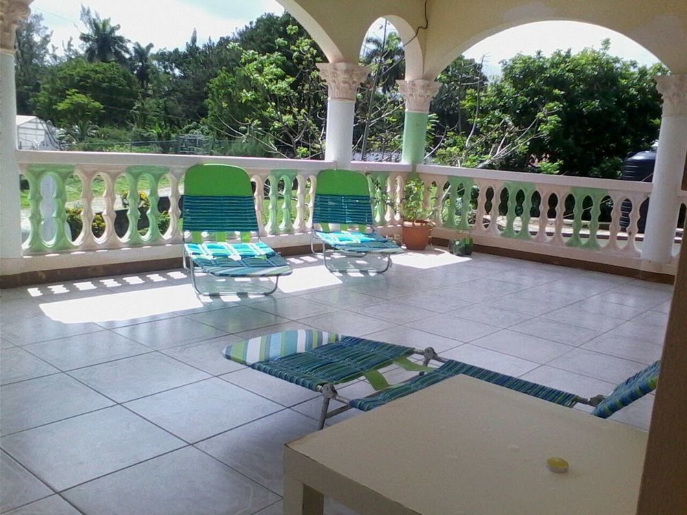 Dolphin Bay Yoga Guest House Drapers Bagian luar foto